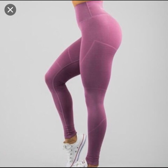 Alphalete mauve leggings - Picture 2 of 2